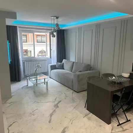 Apartment Position Croisette Martinez ! 150m From The Completely Renovated !